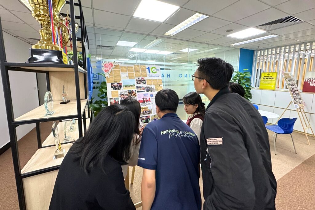 trien-lam-10-nam-deha-5