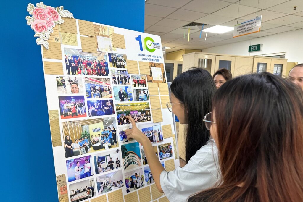 trien-lam-10-nam-deha-15